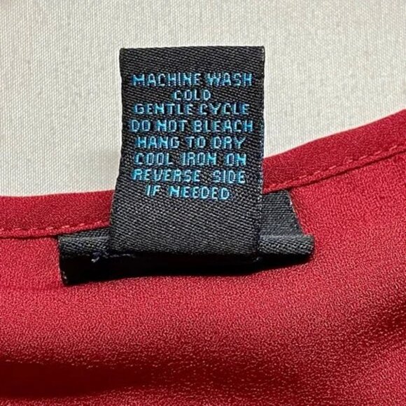 Rue+ V-Neck Tunic Women's 2X Maroon 3/4 Roll Tab Sleeves Lightweight Blouse EUC - Picture 4 of 6